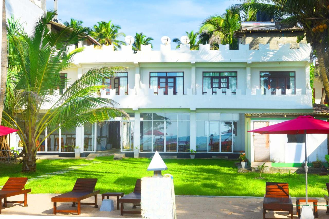 Akurala Beach Boutique Resort Dış mekan fotoğraf