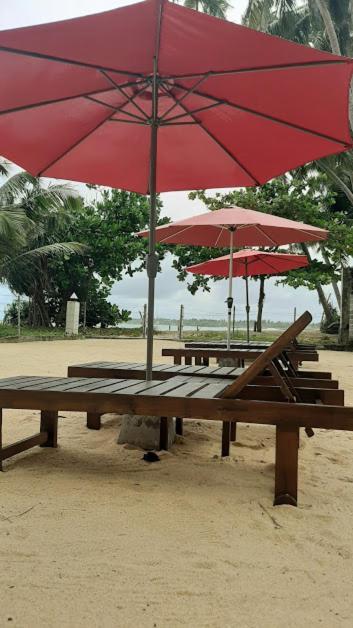 Akurala Beach Boutique Resort Dış mekan fotoğraf